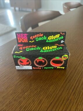 NeeDoh Teenie Jack-Glow Lanterns - Orange Pumpkin 3-Pack viral